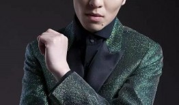 网红驯鹿吃瓜是真的吗还是假的,真相揭秘，是炒作还是真实事件？